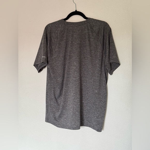 Nike Swim T-Shirt Men’s Medium Grey UPF 40+ Short Sleeve Sportswear Tee Shirt L - Picture 3 of 4
